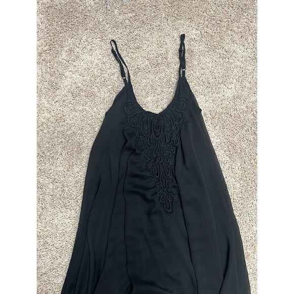 Express Strappy Black Crochet V-neck Mini Dress XS - Picture 1 of 4
